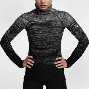 NikePro Hyperwarm Training Top